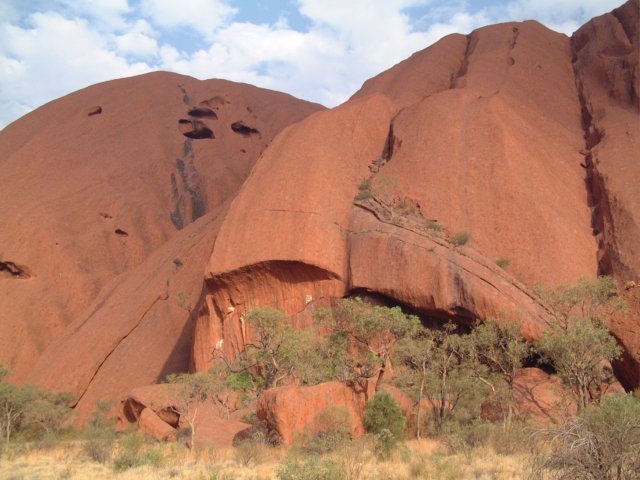 ayersrock.jpg