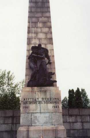 russischmonument2.jpg