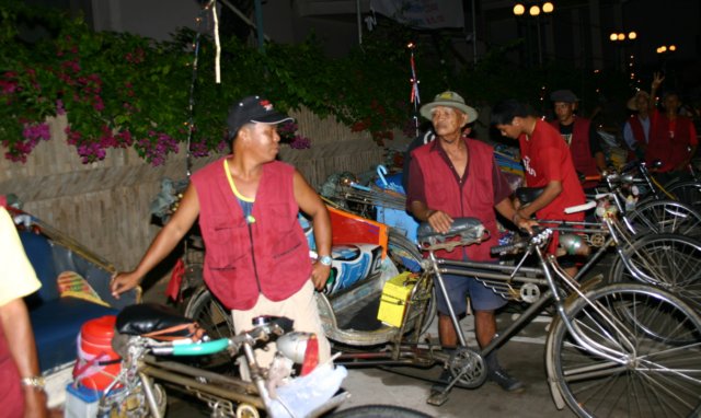 metderiksjasnaardeavondmarktinphitsanulok.jpg